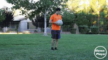 足球颠球多久可以颠倒10个,颠球的几个要素