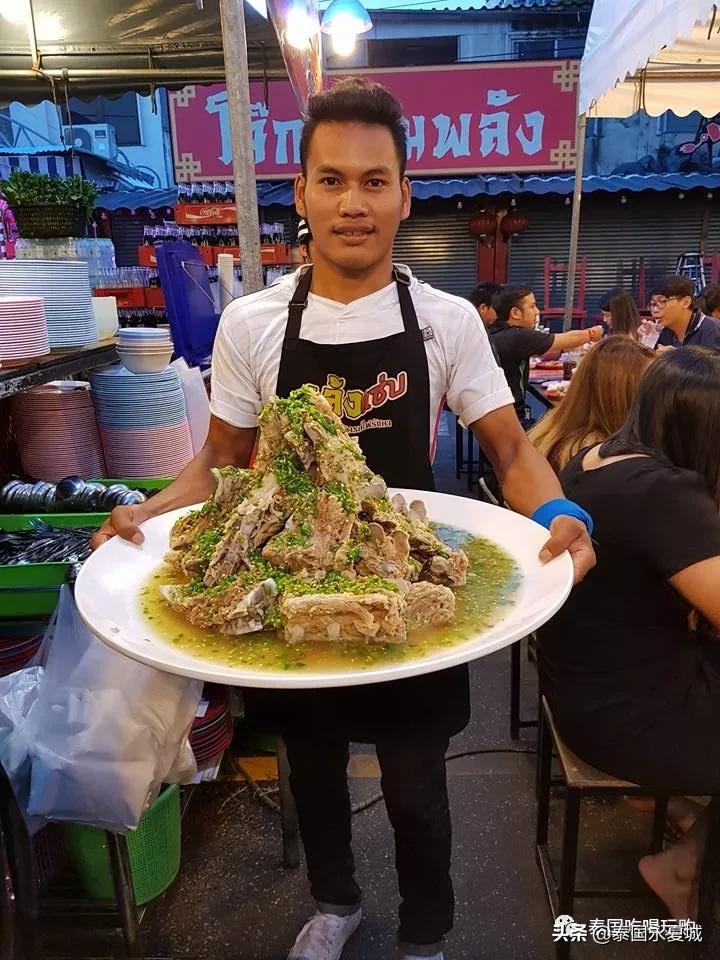 泰国小火车夜市美食攻略,泰国曼谷夜市街头美食