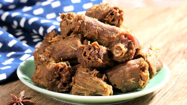 口口香麻辣鸭脖,爱上吃鸭脖