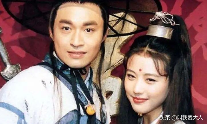 风流的马景涛:7段感情,2段婚姻,二婚娶小21岁娇妻身材很撩人