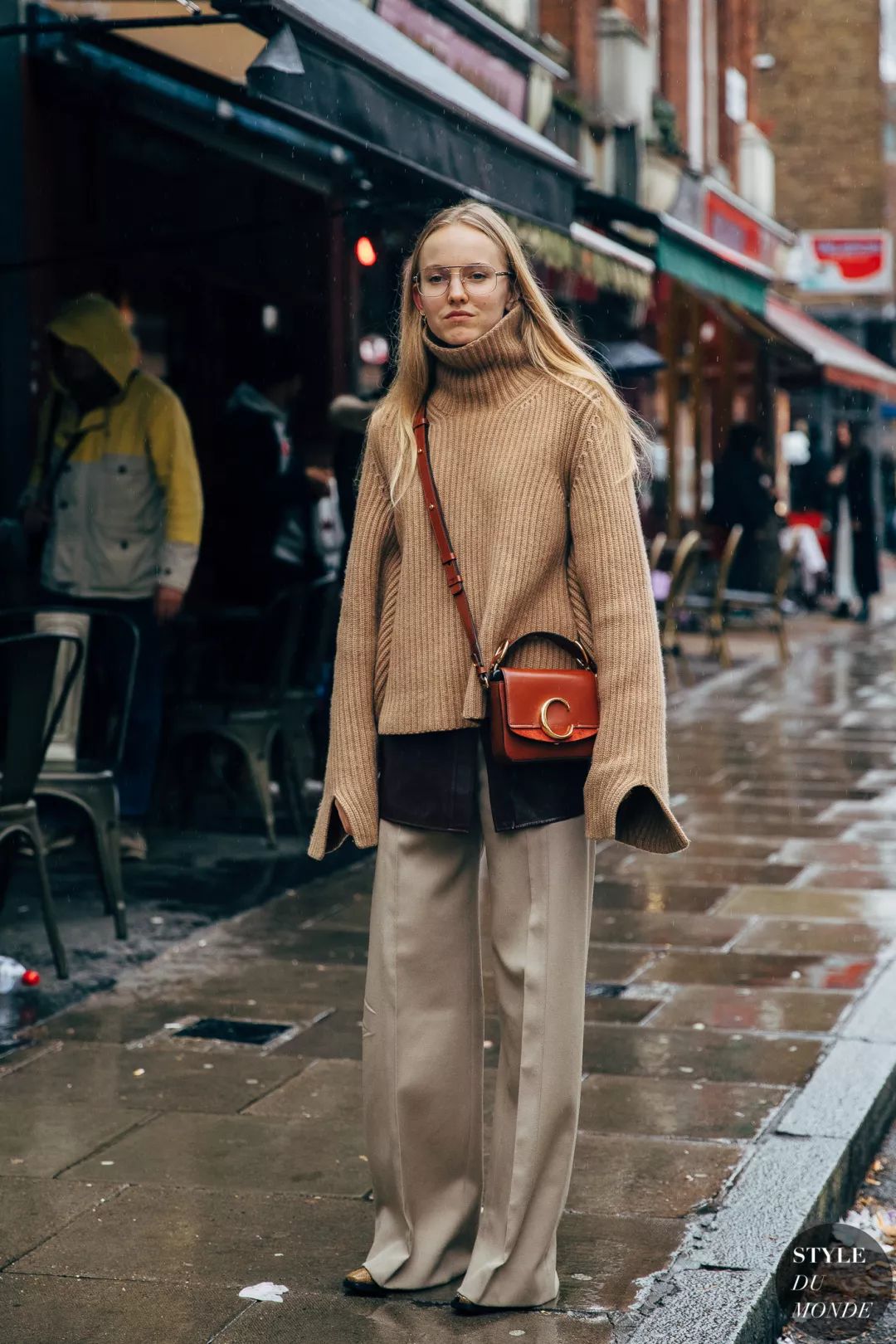 毛衣裤子显瘦款,直筒裤和阔腿裤哪个显高显瘦