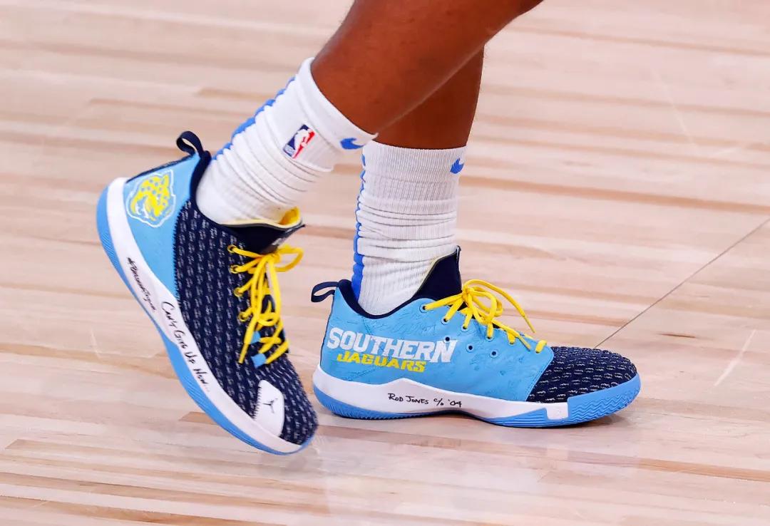 詹姆斯上脚安踏,安踏kt6詹姆斯