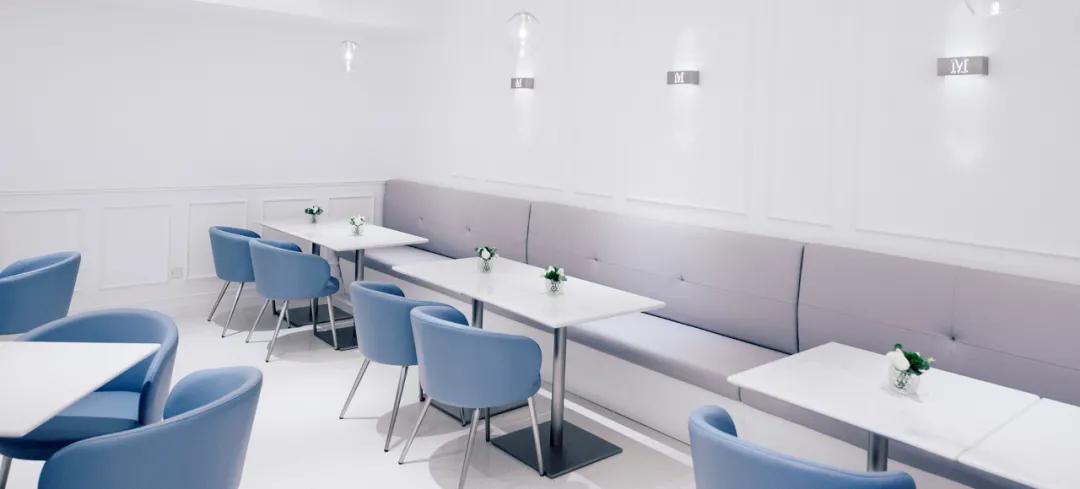 店员像柜姐、配送用劳斯莱斯，贵妇蛋糕卷成啥样了？