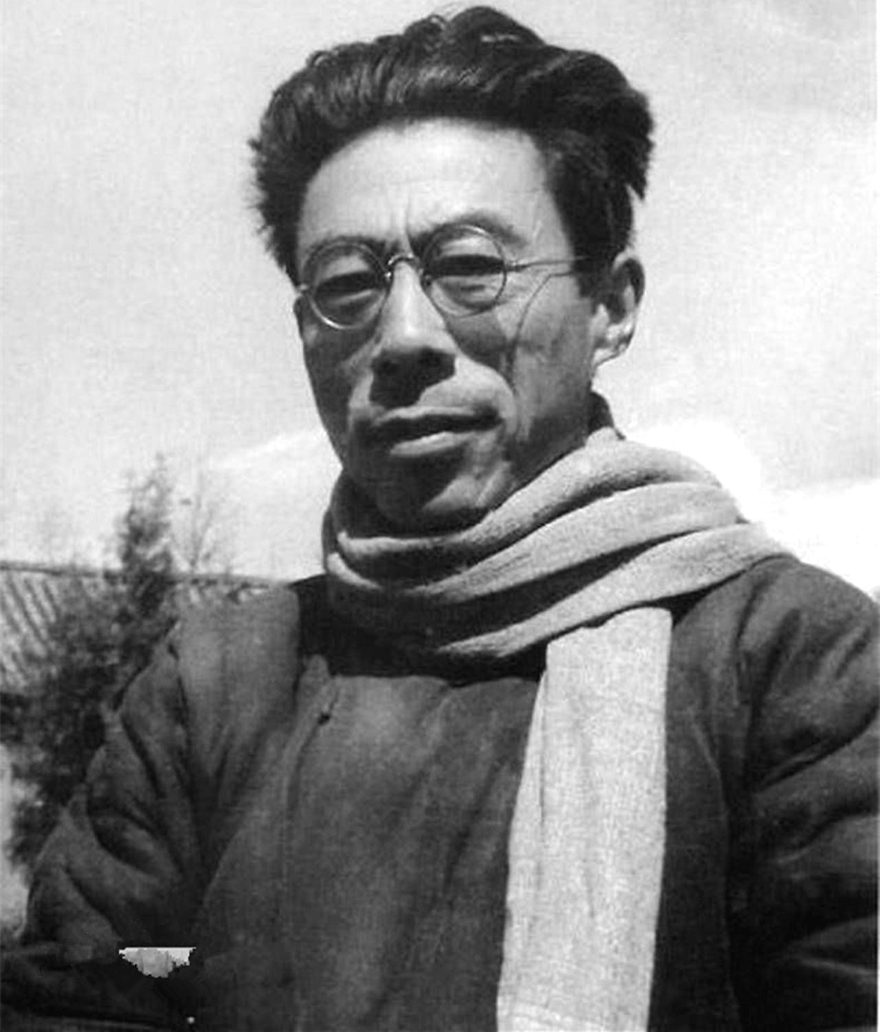 劳月读诗：闻一多《死水》