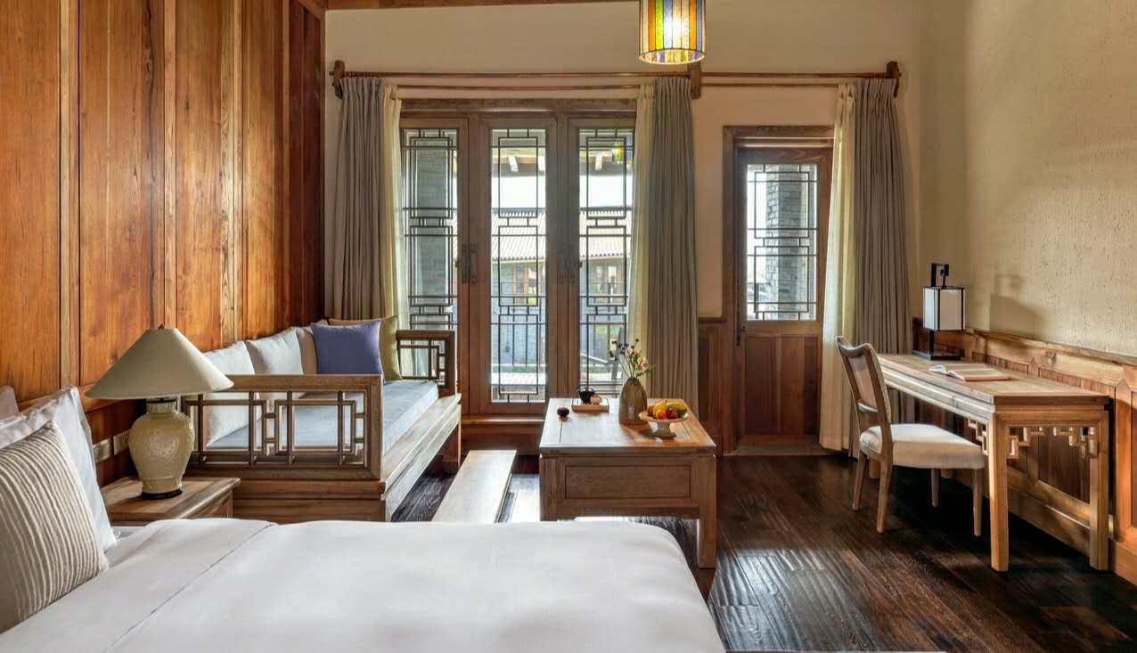 濂㈠崕閰掑簵榻愯仛涓芥睙,涓芥睙濂㈠崕閰掑簵