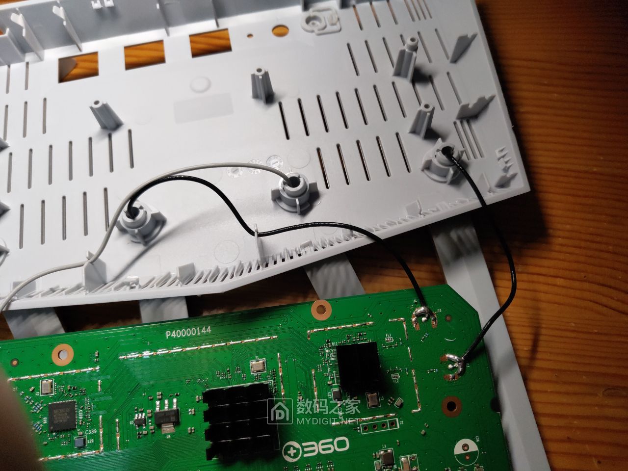 360安全盾t5g路由器评测,360v5s路由器与v5s加强版对比评测