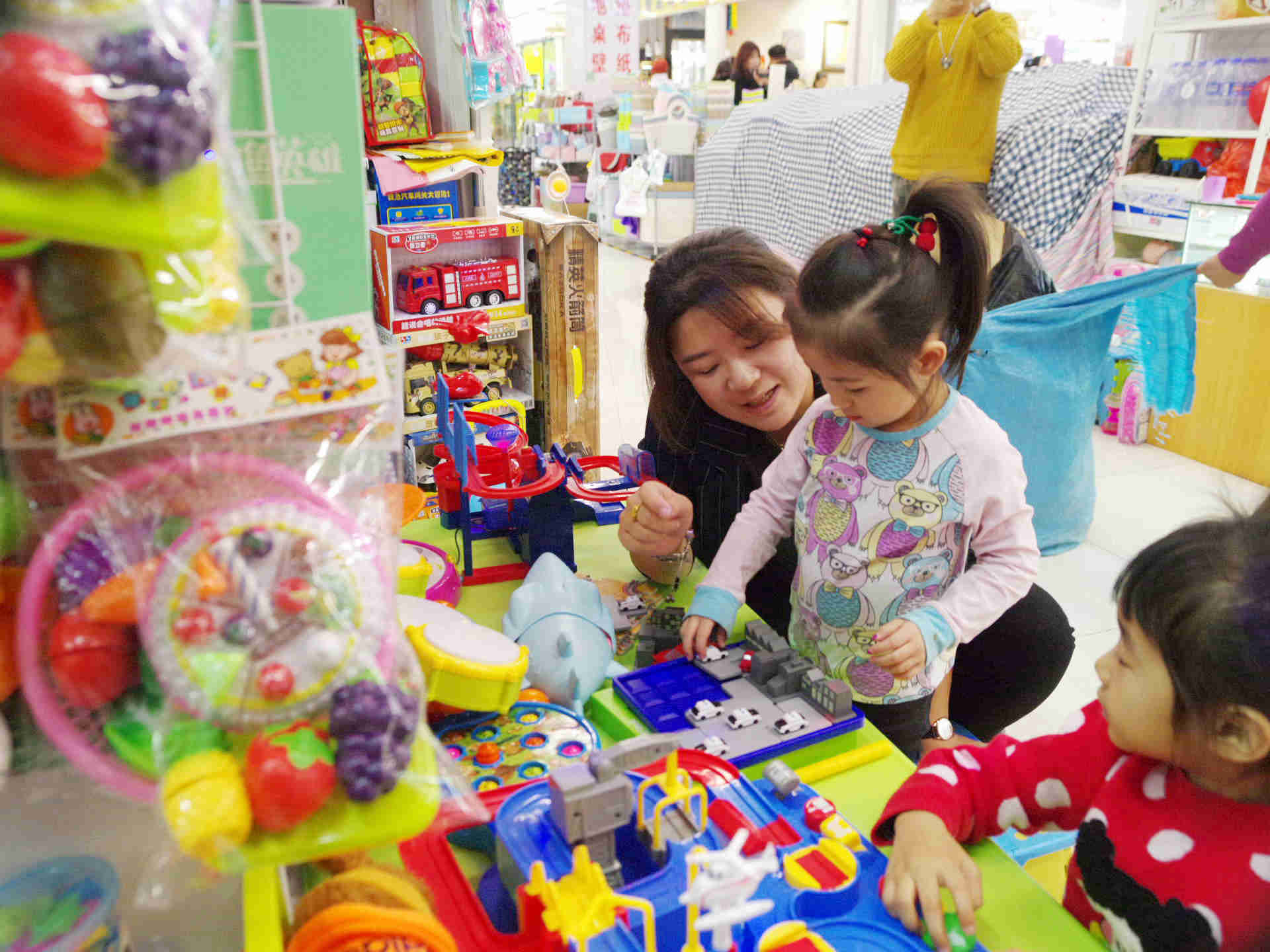 迎新年清仓处理,迎新春降价促销