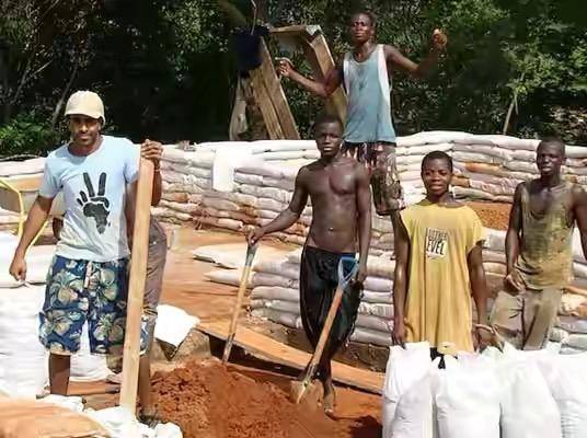 非洲人的“懒”有3个原因，究竟是偏见，还是情有可原