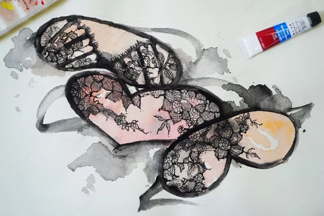 女性私房：内衣是灵魂里的欲望，其中秘密她用十年去探索