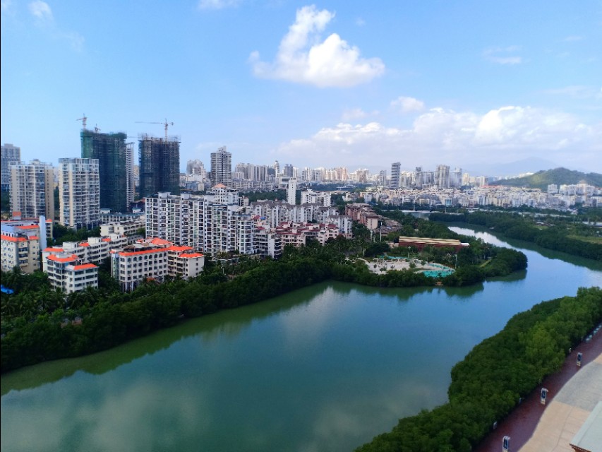 美丽之冠大树酒店,美丽之冠大树酒店距离海边多远