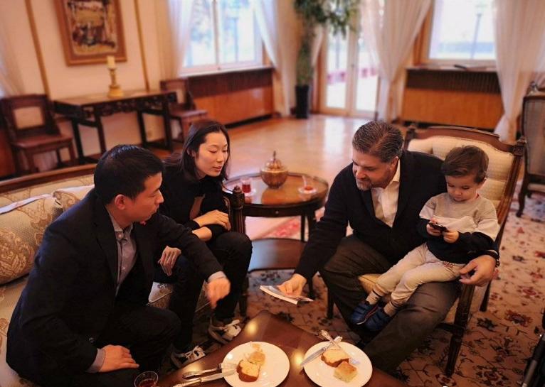 朱婷到总领事家庆祝春节,土耳其大使对朱婷评价