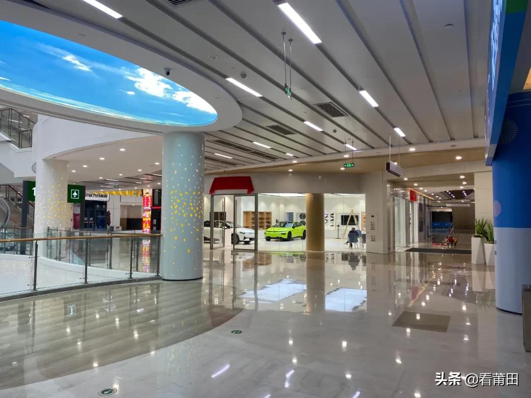 公司市值3116亿港元，即将量产飞行汽车：这家门店正式进驻莆田