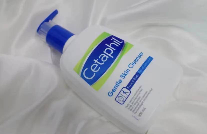 中老年用什么洗面奶洗脸更好,中老年干性皮肤美白祛斑洗面奶