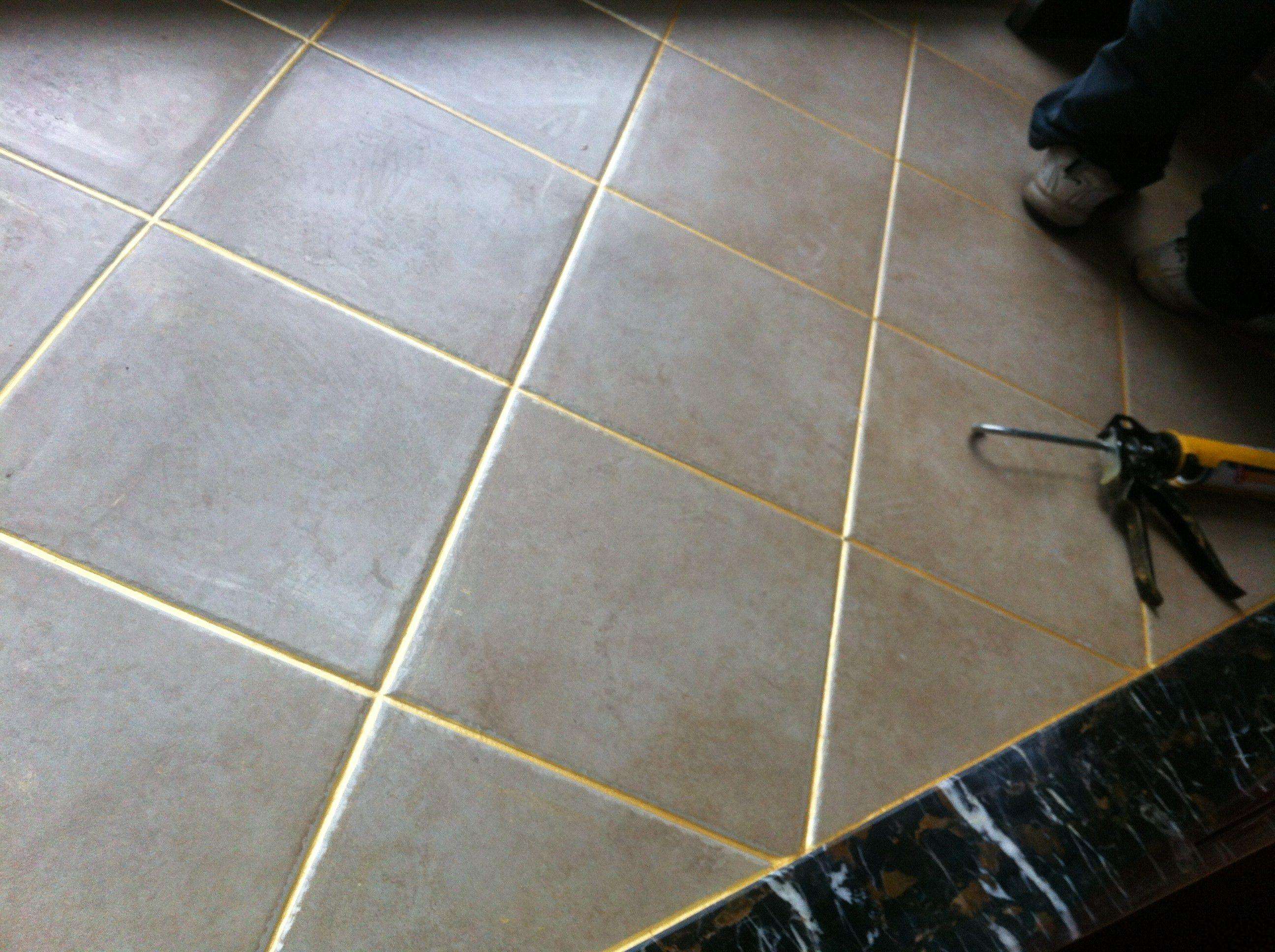 自己美缝环氧彩砂还是美缝剂方便,家庭美缝一般用什么美缝剂最好