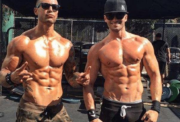 俯卧撑平板支撑哪个练核心力量好,为什么核心力量好平板支撑却很弱