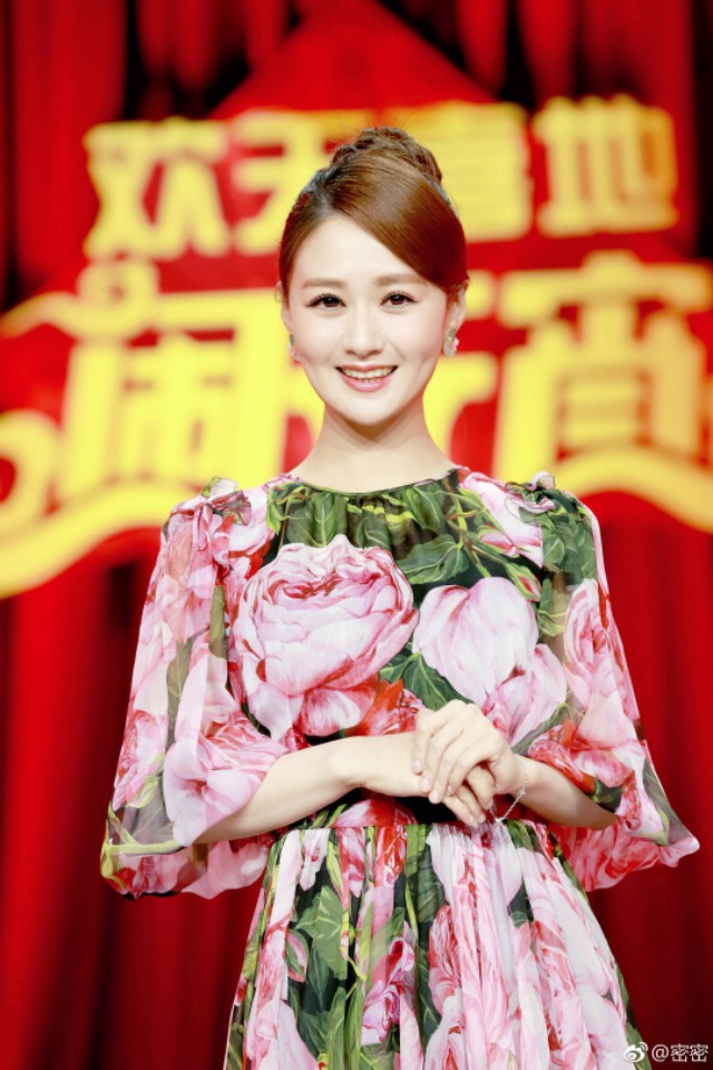 足球运动员张鹭老婆,国脚张鹭的主持人老婆