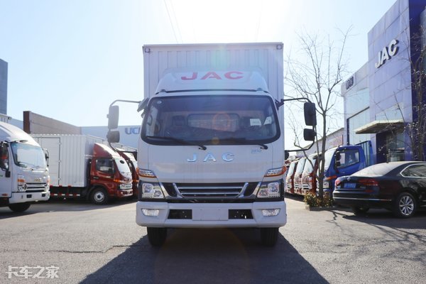 云内德威d25轻卡,云内d25发动机配法士特8挡轻卡