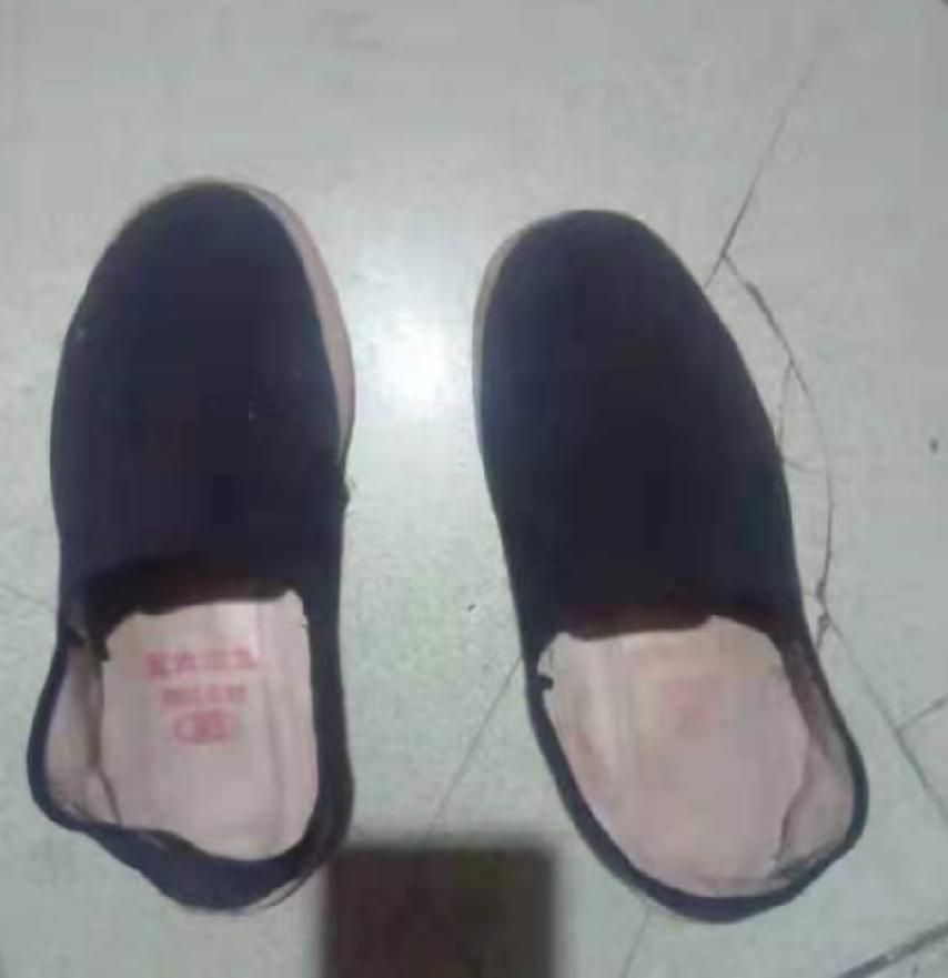 “从我们进去的那一刻，店员的眼神里就充满了歧视！”云南一耐克店疑似歧视农民工？耐克：已经处理涉事店员