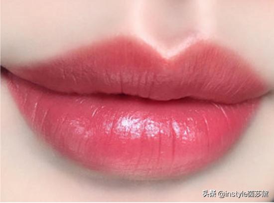 圣罗兰哪款口红适合黄皮深唇色,口红试色黄皮大牌口红
