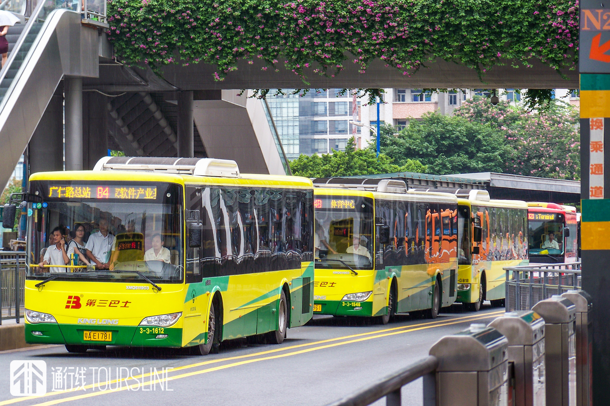 广州市快速公交车视频,广州快速公交b1没有快线了吗