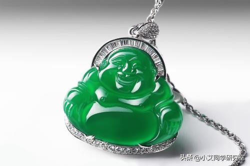 举头望明月低头思故乡中的月,月球上大概有多少个玉石