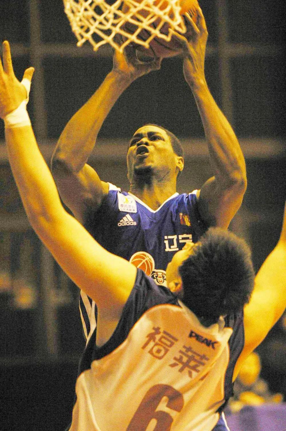 辽篮外援莫兰德水平,辽篮铁定换外援了吗