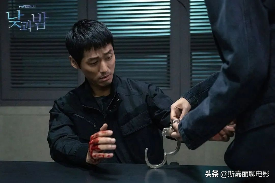 李钟硕消失的黑夜,李钟硕服兵役前机场照片