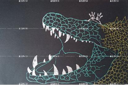 爱吃糖果的鳄鱼创意儿童画,创意儿童画鳄鱼宝宝爱洗澡