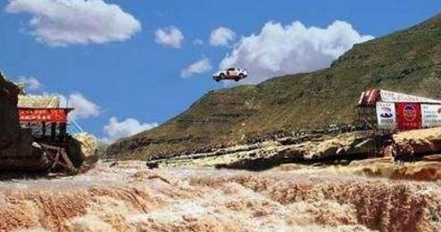 壶口瀑布和黄果树瀑布哪个壮观,黄果树瀑布三个瀑布游览时间