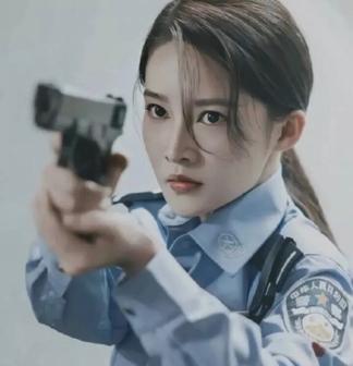 女生脸上有哪些特征说明耐看,一个女生脸细腻意味着什么