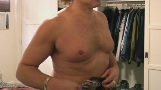 男性胸部脂肪可以锻炼消除吗,男性胸部脂肪俯卧撑可以减下去吗