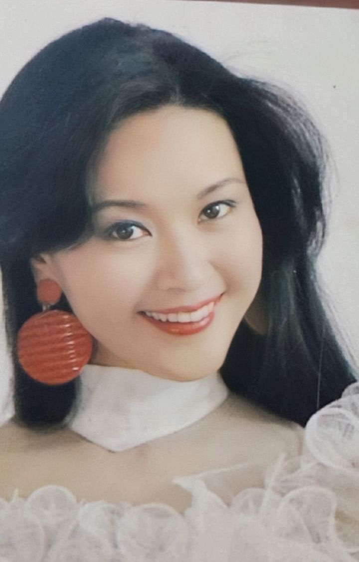 方舒年轻时候的短发,方舒最好看