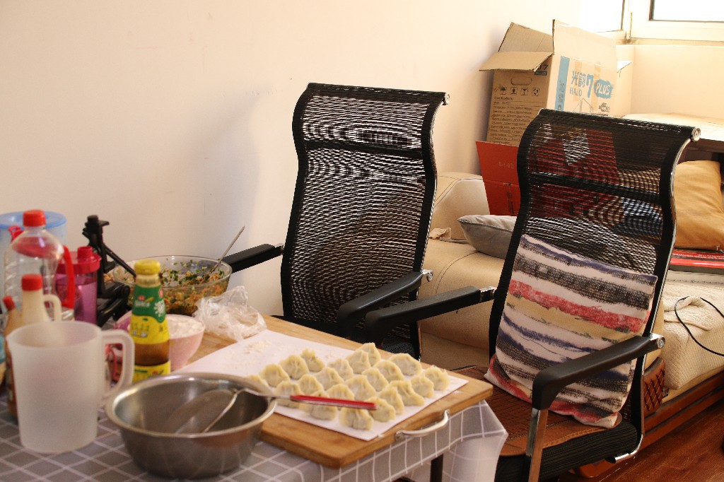 饺子包好教你一招不要直接放冰箱,饺子包完直接放冰箱就废了