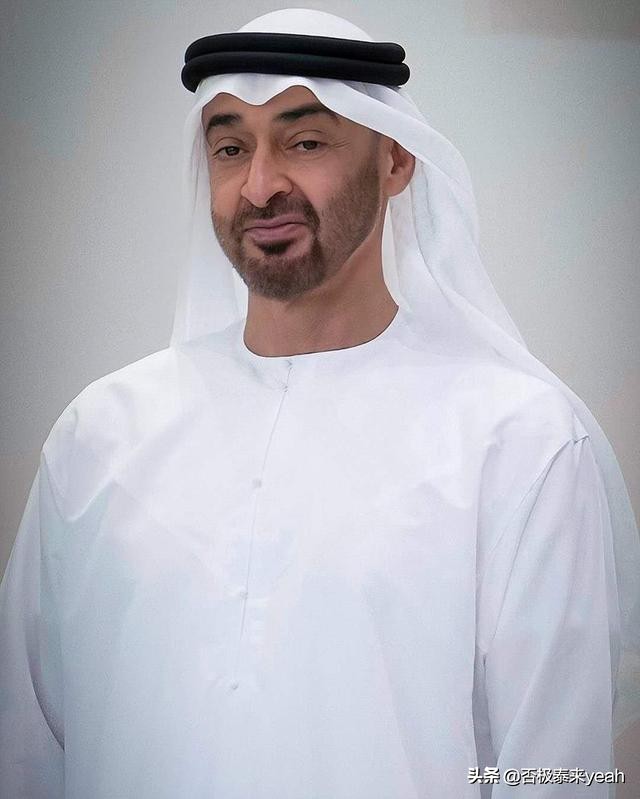 阿拉伯传统白袍,阿拉伯白袍装束