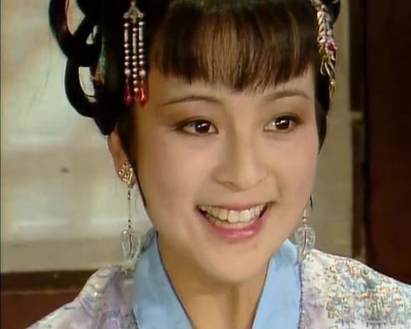 我们应该如何对待红楼梦,红楼梦里的赵姨娘有什么用