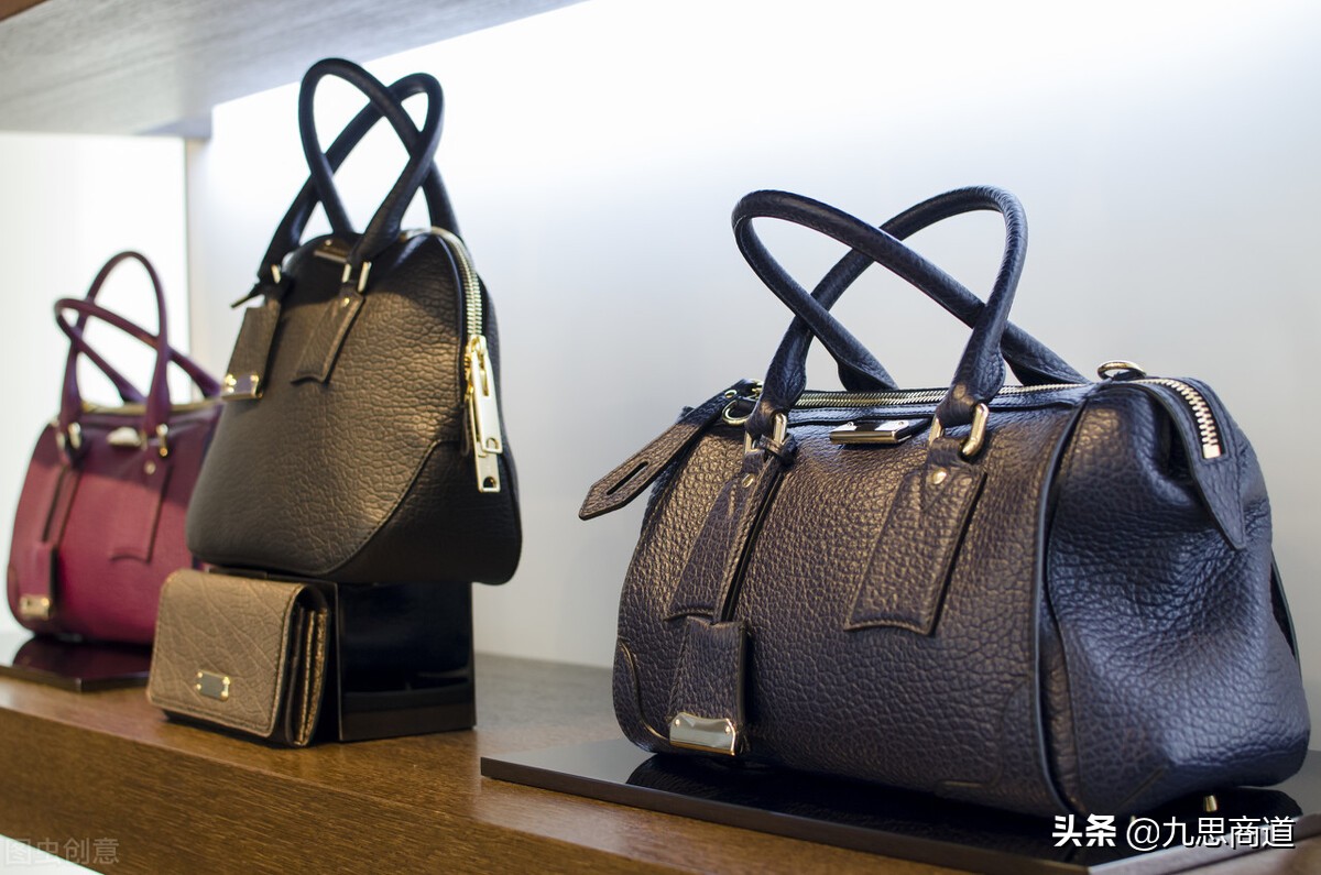 女包店扭亏为盈方案:免费引流+精准锁客模式,月利润破10万