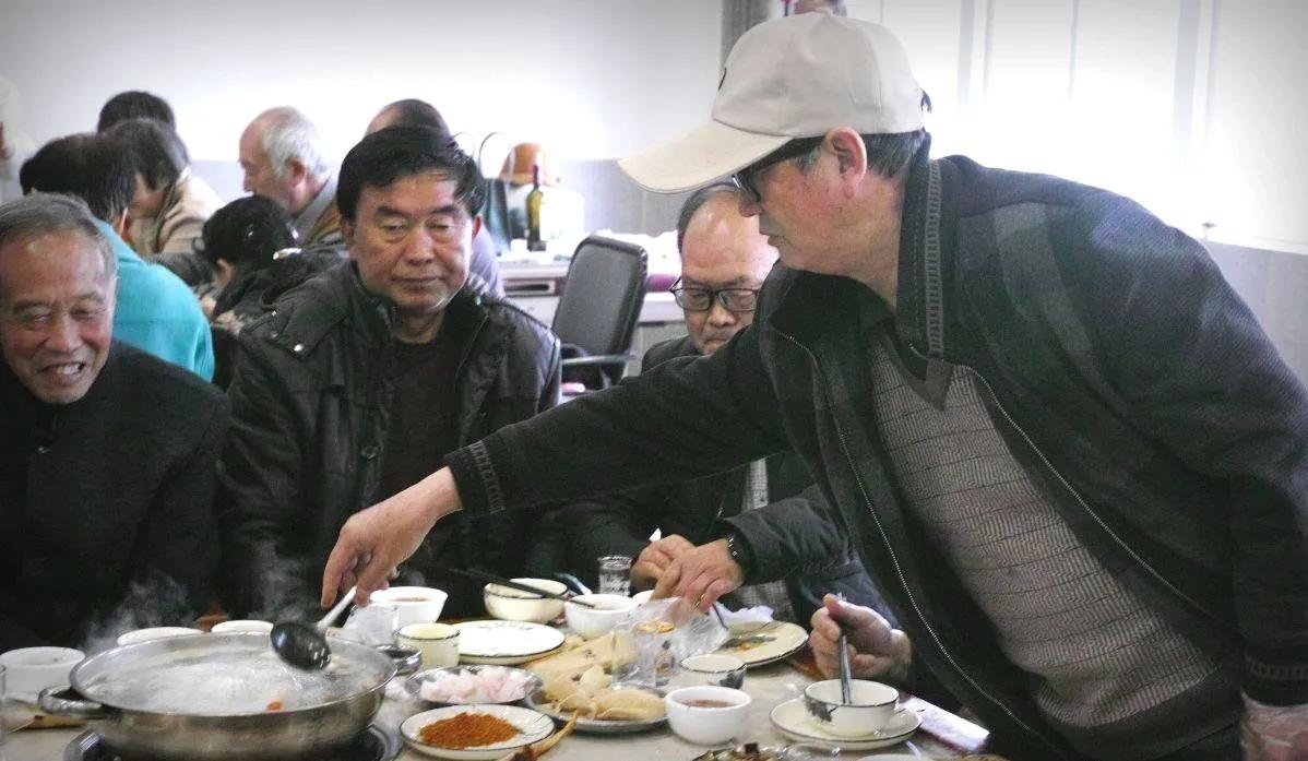 清明后母校一个班级古稀同学的聚会