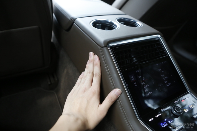 保时捷panamera混动深度测试 (全新保时捷panamera4s 2.9t试驾感受)