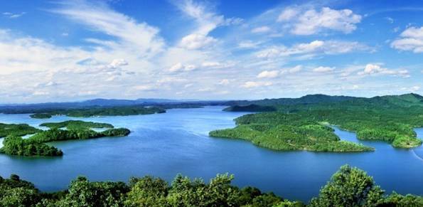 吉林省风景好的公路,吉林省第一条高速公路是哪条