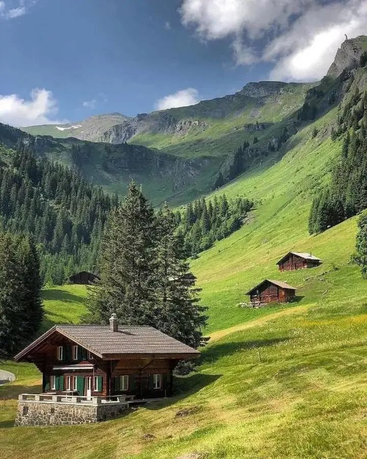 美国女明星安妮海瑟薇感情,安妮海瑟薇带孩子逛街状态