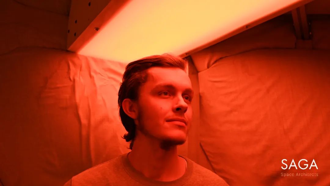 为了测试太空卧室，他们跑去世界上最冷的地方，待了3个月