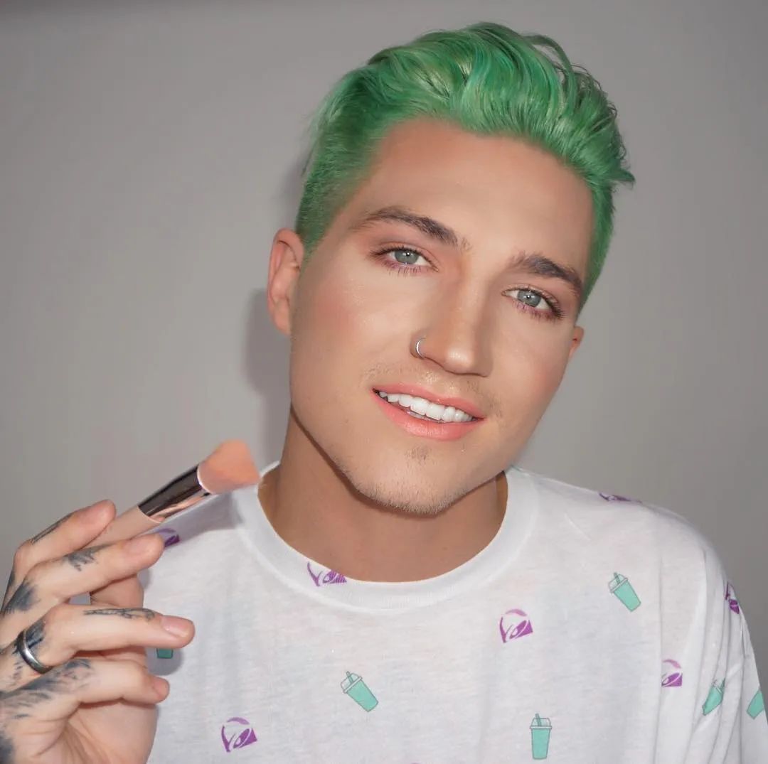 网红如何抗疫？婊气又毒舌的J姐，正在推特上直接打钱