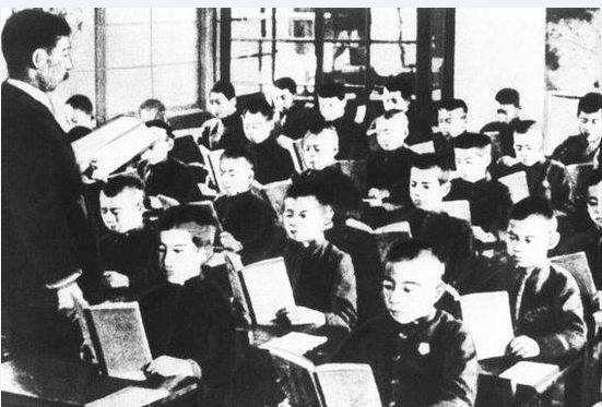 日本近代教育制度的建立和发展,战后日本教育发展原因