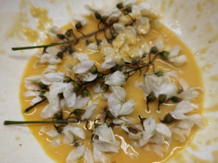 槐花除了蒸吃还可以咋吃,槐花怎样蒸着吃最有营养价值