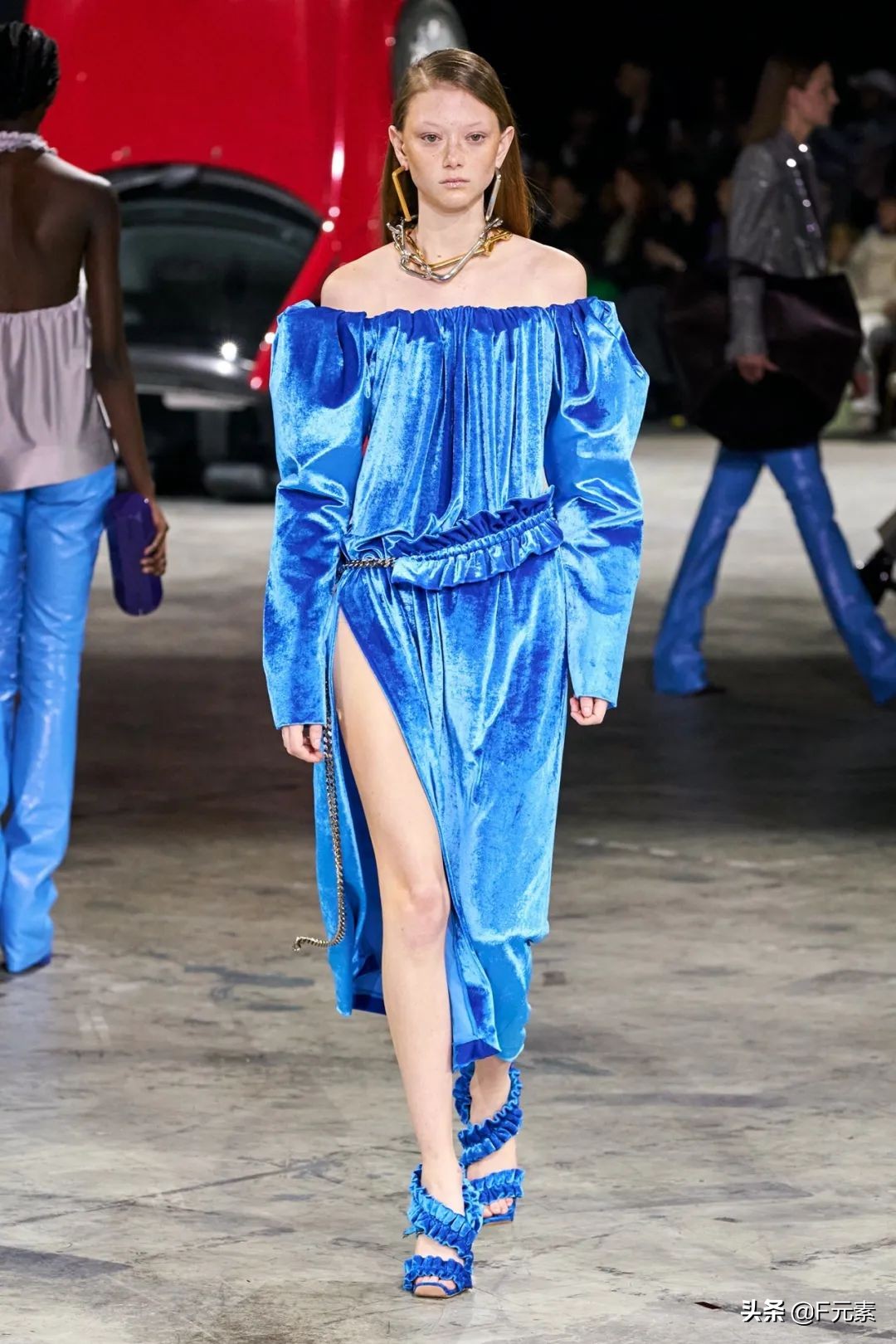 Off-White牵手“始祖鸟”,Hadid姐妹助阵,这场秀需要看一看