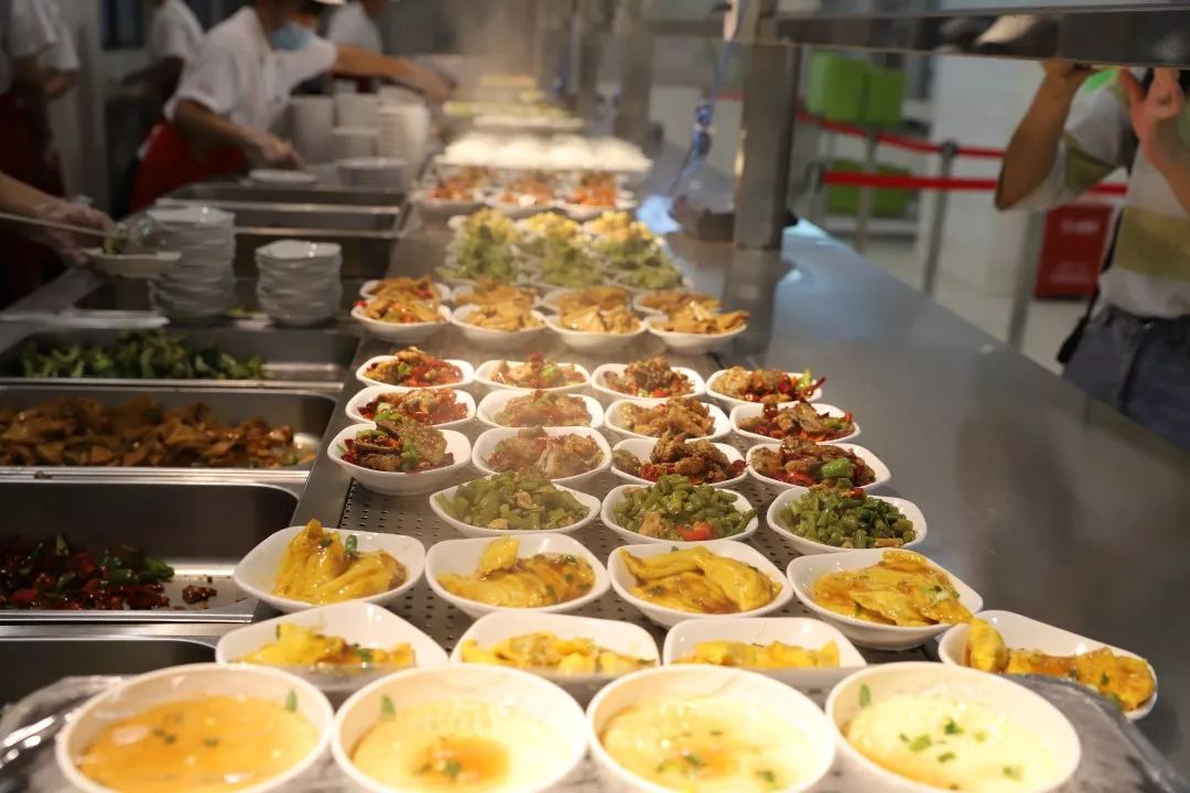 “在红岭中学就读是一种怎样的体验?”