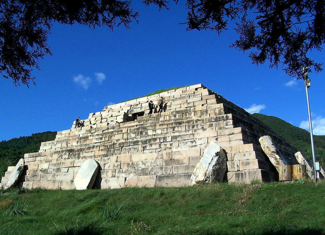 水泥的使用寿命是多少年,水泥建筑寿命到底是多少年