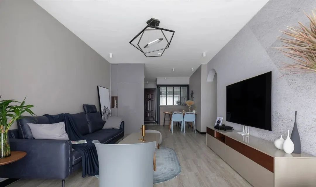 厨房加开窗，开放式衣帽间，一个人住95平的自由