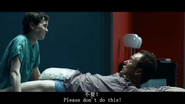 一个“懵懂”天真小萝莉击败中年油腻大叔的故事：《水果硬糖》