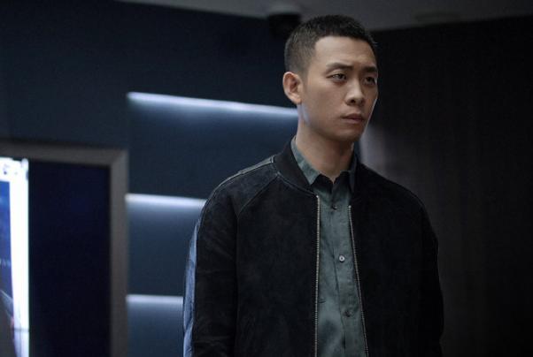 浓眉大眼虎气十足的男演员,五官端正浓眉大眼的男明星